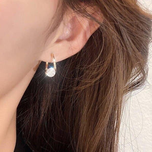 Stylish Diamond Earring